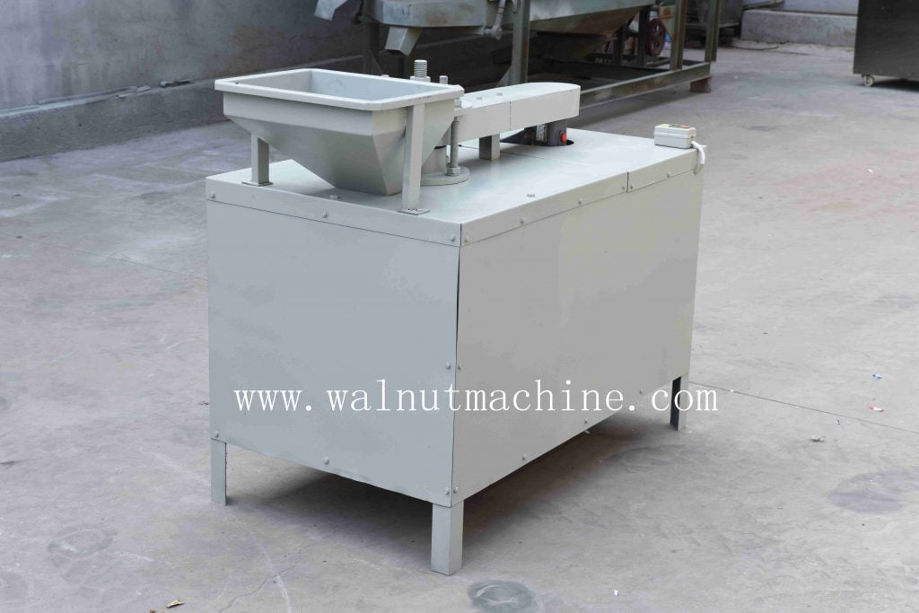 Walnut shelling machine