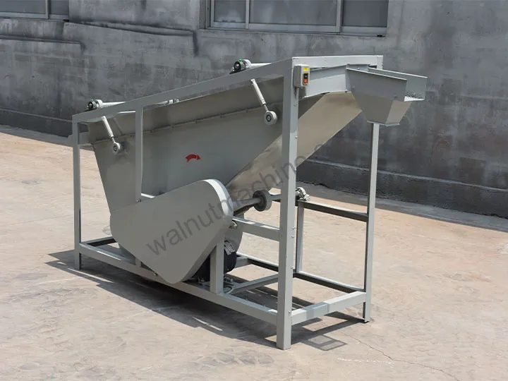 Nut shell separator machine