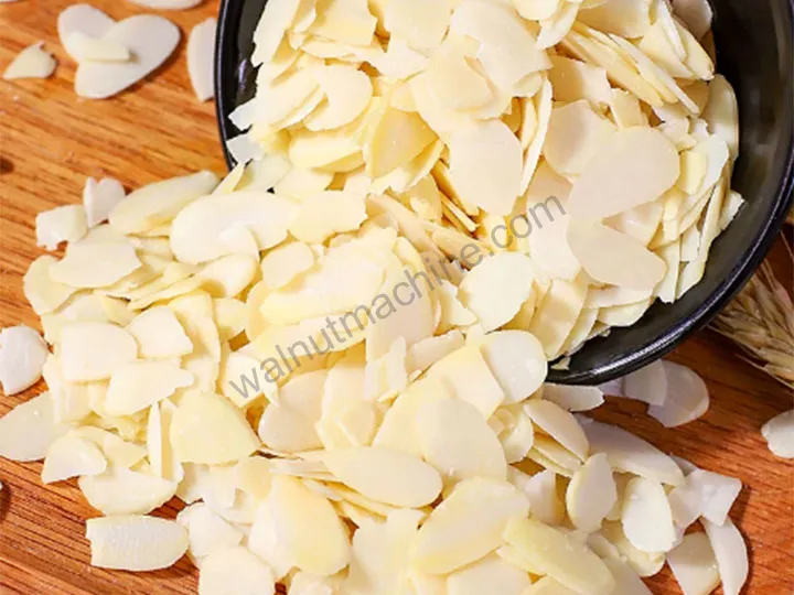Sliced almonds