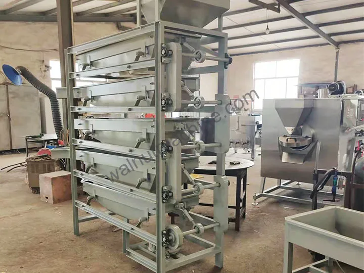 Vibrating Nut Grading Machine For Almonds, Cashews And Peanuts 13 Multi-layer nut grading machine