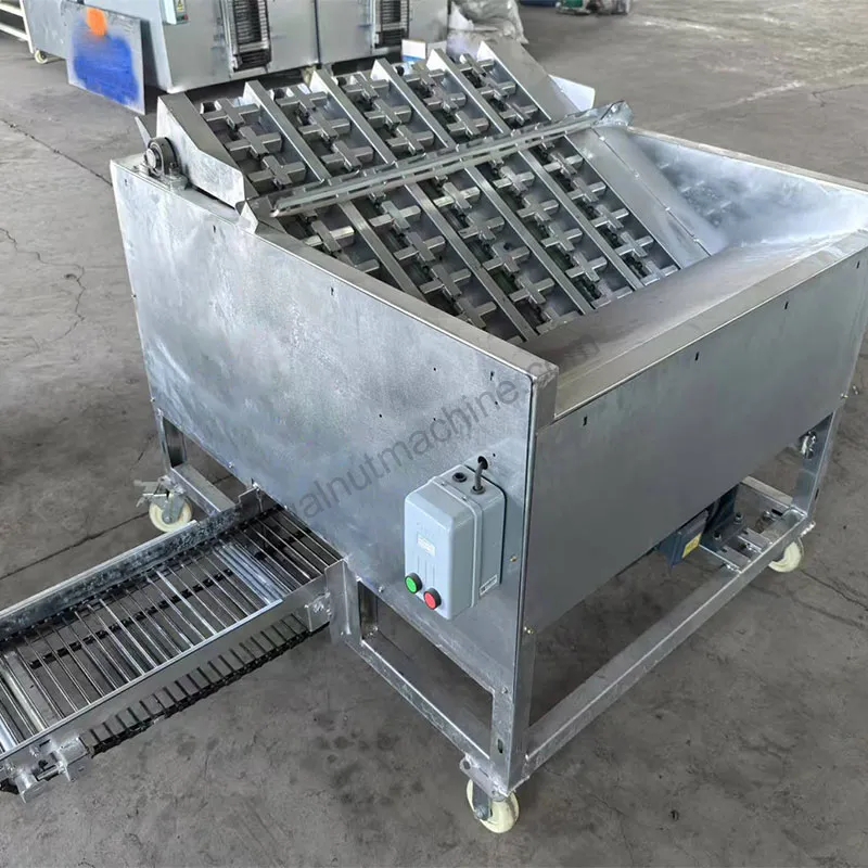 Green walnut hulling machine