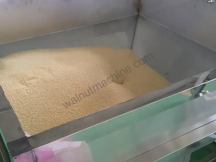 Sesame Roaster Machine 5 Inlet feeding