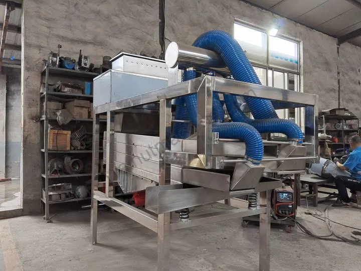 Cocoa Bean Peeling Machine 9 Medium-capacity cocoa bean peeler machine