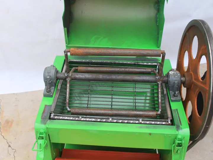 Peanut Shelling Machine For Efficient Peanut Shell Removal 5 Internal concave screen